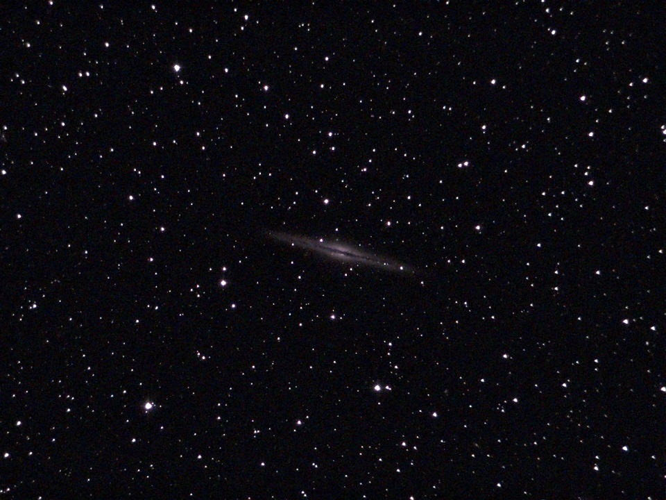 Equinox - NGC 891 Edge-on-Galaxie, 5 Min
